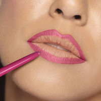 Plush Lipliner Peony